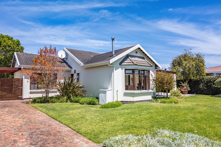 3 Bedroom Property for Sale in The Island Western Cape